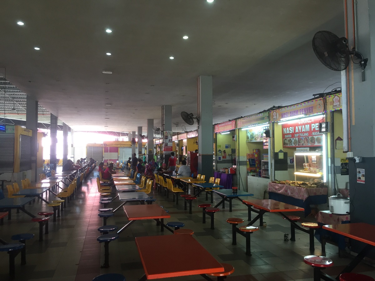 Segamat bus terminal food court