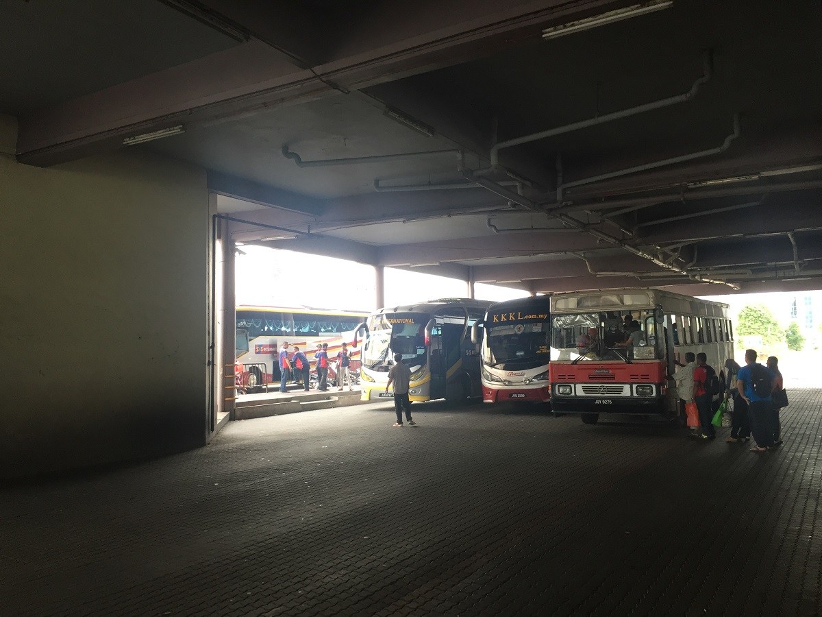 Kluang bus terminal Platform