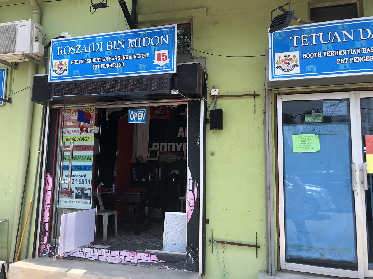 Sungai Rengit Bus Station Counter Sungai Rengit Bus Station Counter